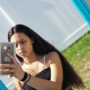 Meet your Posher, Aneisha